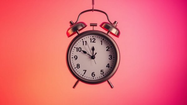 edeliweiss's tweet photo. In a world where distractions are everywhere, staying focused has become a true superpower 🦸‍♂️. With nonstop phone notifications and the lure of social media, our attention is constantly tested. Staying on track isn’t just about willpower—i https://t.co/PFii62sgNA https://t.co/m0jeRMwV43