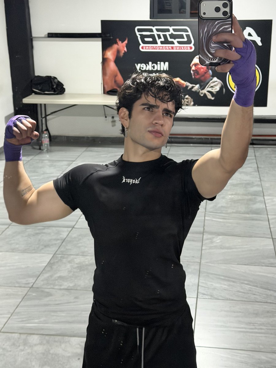 Vero Meow☿🐱😈🐍 tweet media