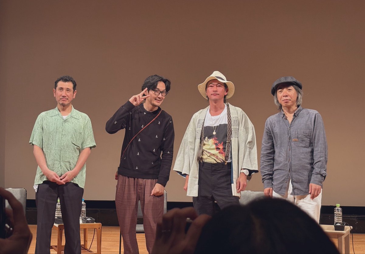 wannabeer_asap's tweet photo. 松田龍平って、近くにいたら絶対好きになると思うんだよね。

男子の間では、「アイツおもろいよな」ってポジションにいるんだけど、女子とは全然話さなかったり。または、基本人見知りなのに自分にだけ懐いてるみたいな感じもそれはそれで沼。言いたいこと分かるよね。 https://t.co/oi9ATcZH9R