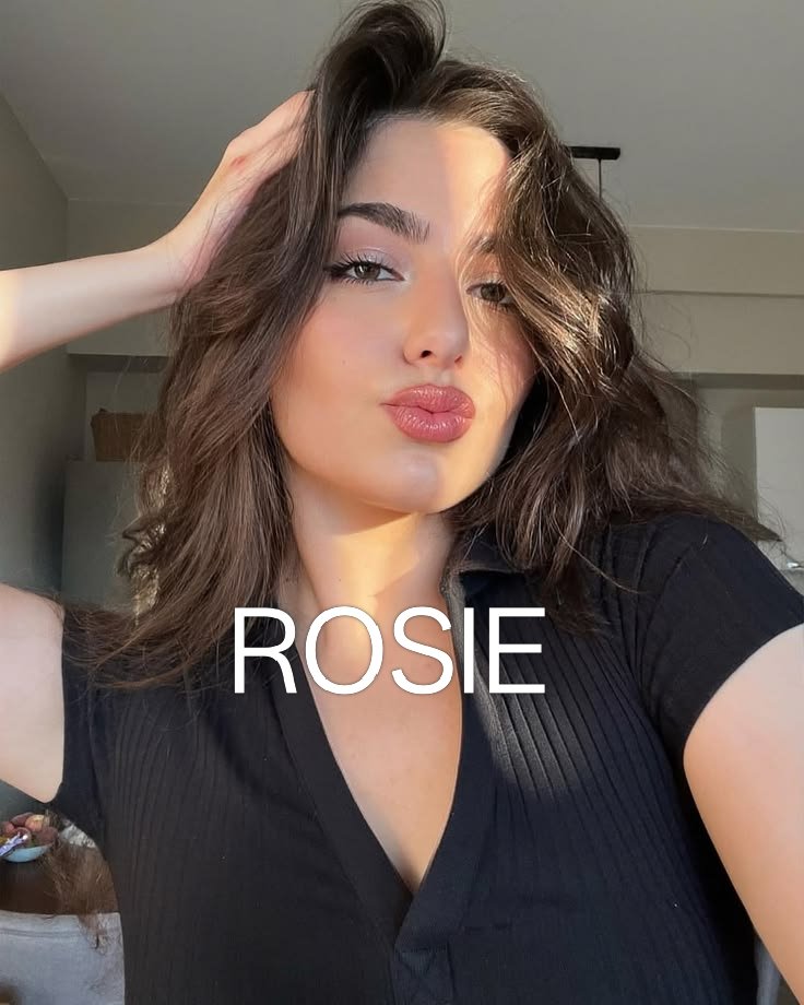 rosie tweet media