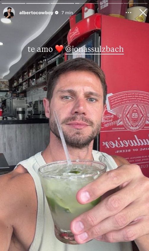 Tava de gracinha com o Henri Castelli e agora quer se redimir