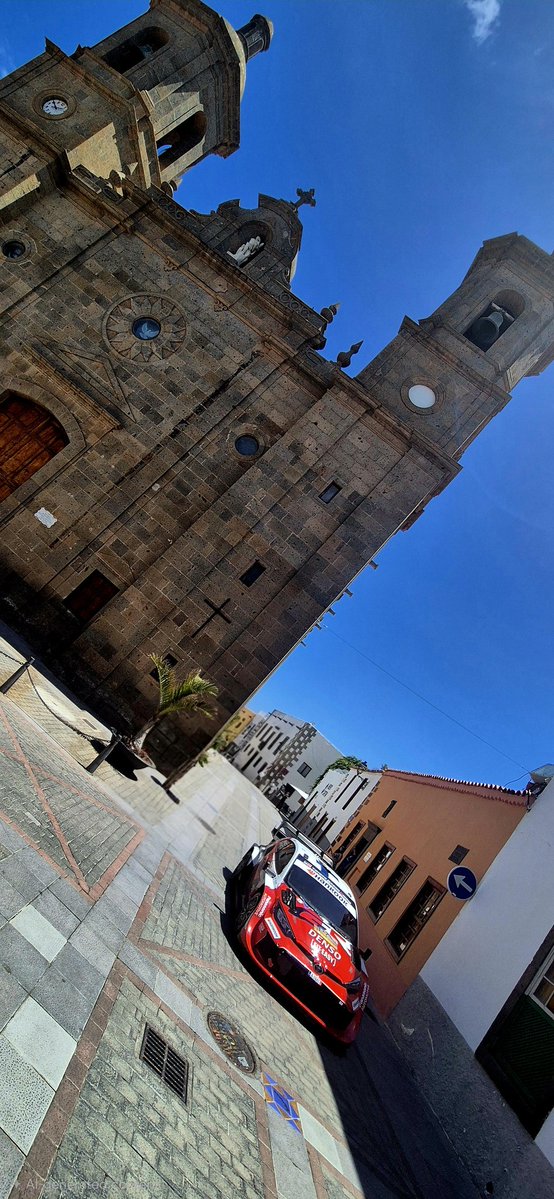 simon winstone tweet media