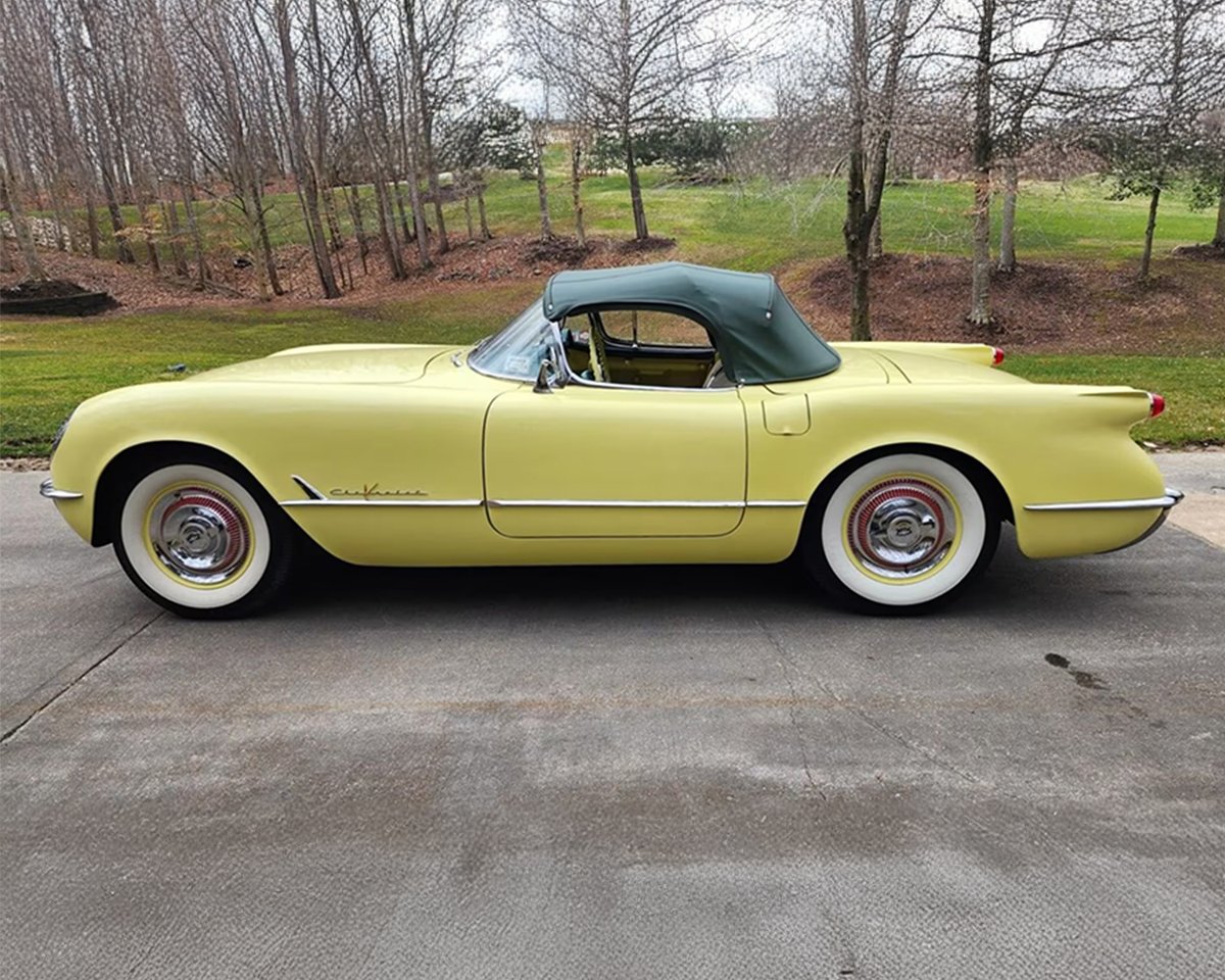 Barrett_Jackson's tweet image. Timeless from the top down. This 1955 @Chevrolet #Corvette convertible sold for $247,500 at the 2026 #PalmBeach Auction.

Learn more: bit.ly/PB26TW-1955Che…