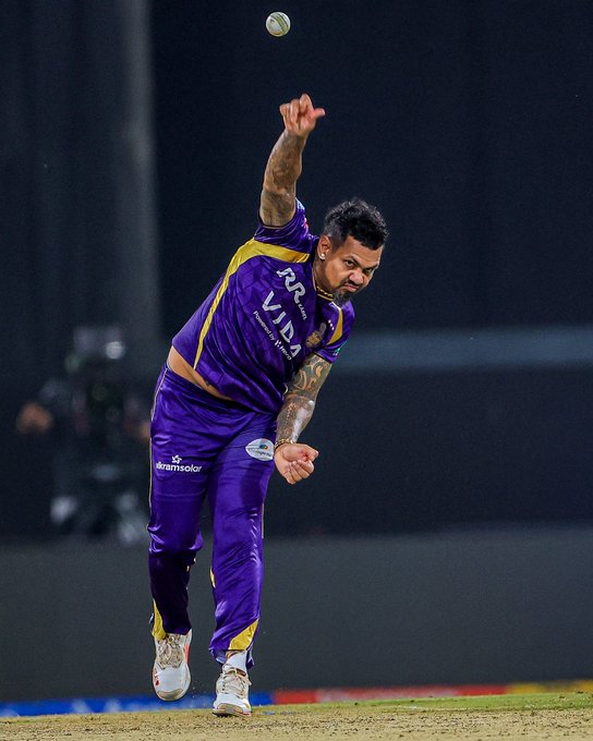 LSG lose both their wickets for 1 🫣  KKR need 2 runs to win in the SUPER OVER
