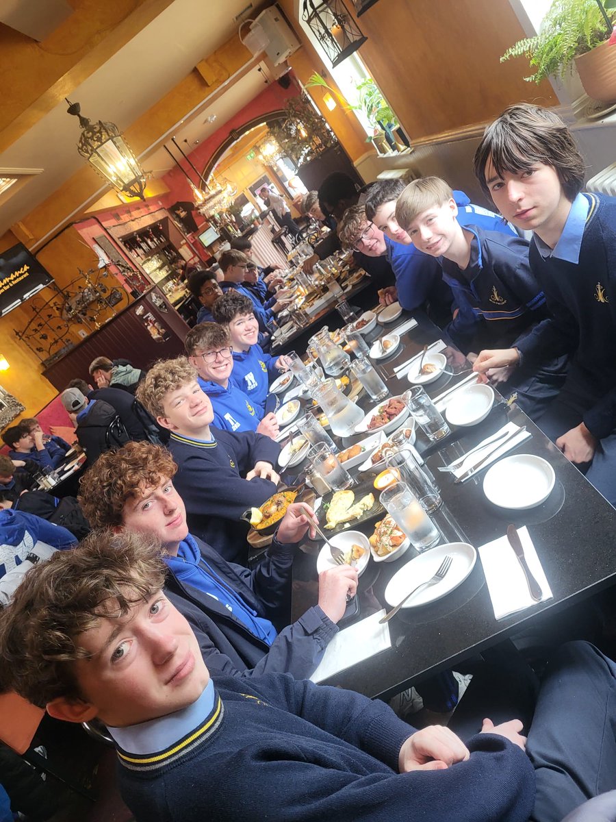 TYMoylePark's tweet photo. Our @moylepark TYs enjoyed a fantastic cultural trip last week, visiting Salamanca restaurant for a tapas experience before exploring the incredible Chester Beatty Library. A great opportunity to experience Spanish cuisine and engage with world cultures through art and history. https://t.co/8FCvym0F79