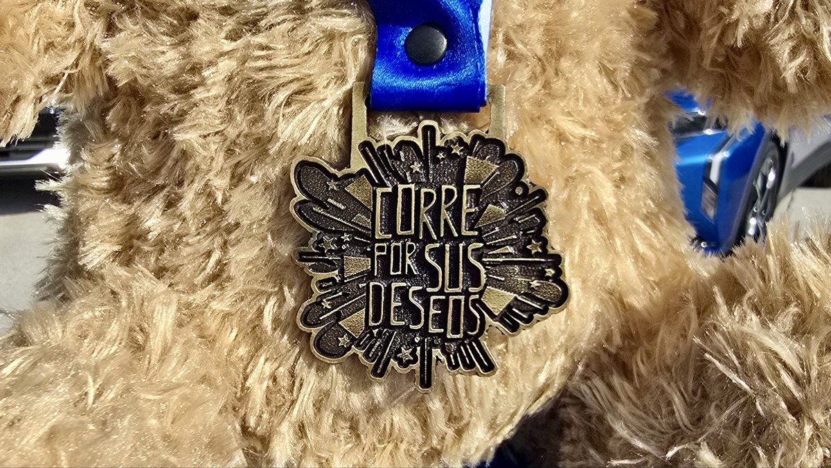 KiaMexico's tweet image. ¡Cruzamos la meta juntos! 🏃‍♀️🏃‍♂️✨ 

Sonrisas, emoción y un mismo propósito. 

¡Gracias por sumar kilómetros con @MakeAWishMx y #Kia en #CorrePorSusDeseos para hacerlos realidad! 💙🚗

#CorreConKiaPorSusDeseos #MakeAWish