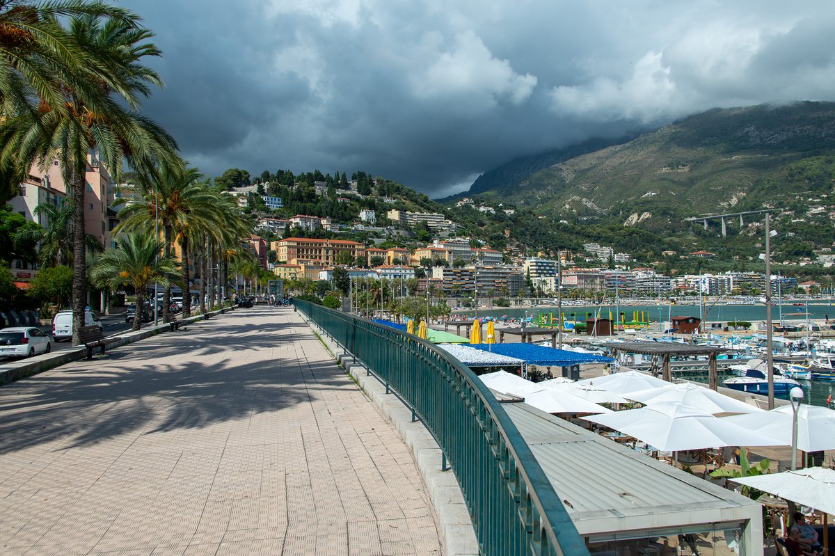 WellensRog's tweet image. #travel #MagnifiqueFrance #france #genieten #streetphotography #doucefrance #history Menton france