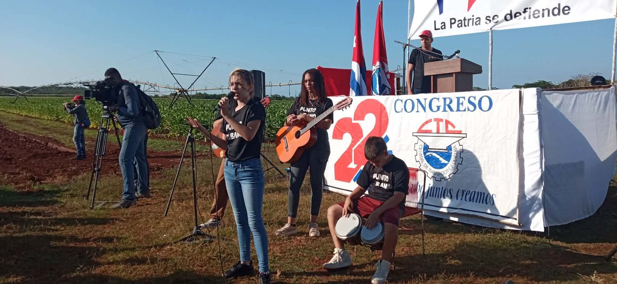 POR LA PAZ Y SOBERANÍA. Con la presencia del presidente de la Comisión Organizadora del XXII Congreso de la  #CTC de #Cuba  Osnay Miguel Colina Rodríguez, concluyó la jornada de trabajo voluntario, este domingo, en #Mayabeque.  
#1mayo2026 #LaPatriaSeDefiende
 #100 AñosConFidel