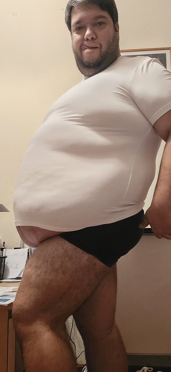 chubbytuga52438's tweet photo. #daddybear #gaybear #superchub #gaybears #gaychub #dadandson #gaydad #daddy #chub4chaser #chubbychaser #chub4chub #gaychaser #chaser4chub #growlr #bellyworship #fatpad #underbelly #chubbygays #Chubby #tugachubby #chaser #chaserchubby #gostodegordos https://t.co/t9TJe3gAOW
