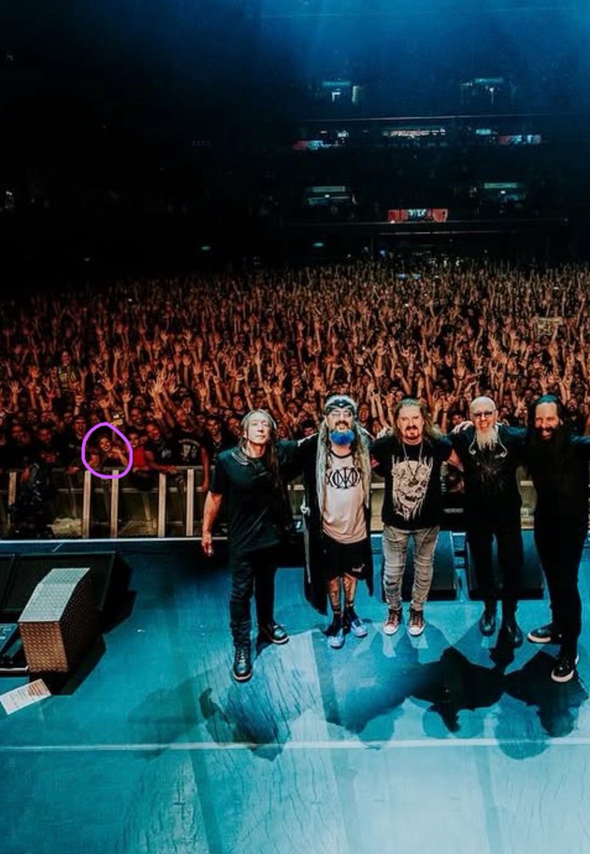 Increíble recital de Dream Theater en el Movistar Arena 👏🏻🇦🇷
<a href="/dreamtheaternet/">Dream Theater</a> #JohnPetrucci #MikePortnoy #JordanRudess #JamesLabrie #JohnMyung
