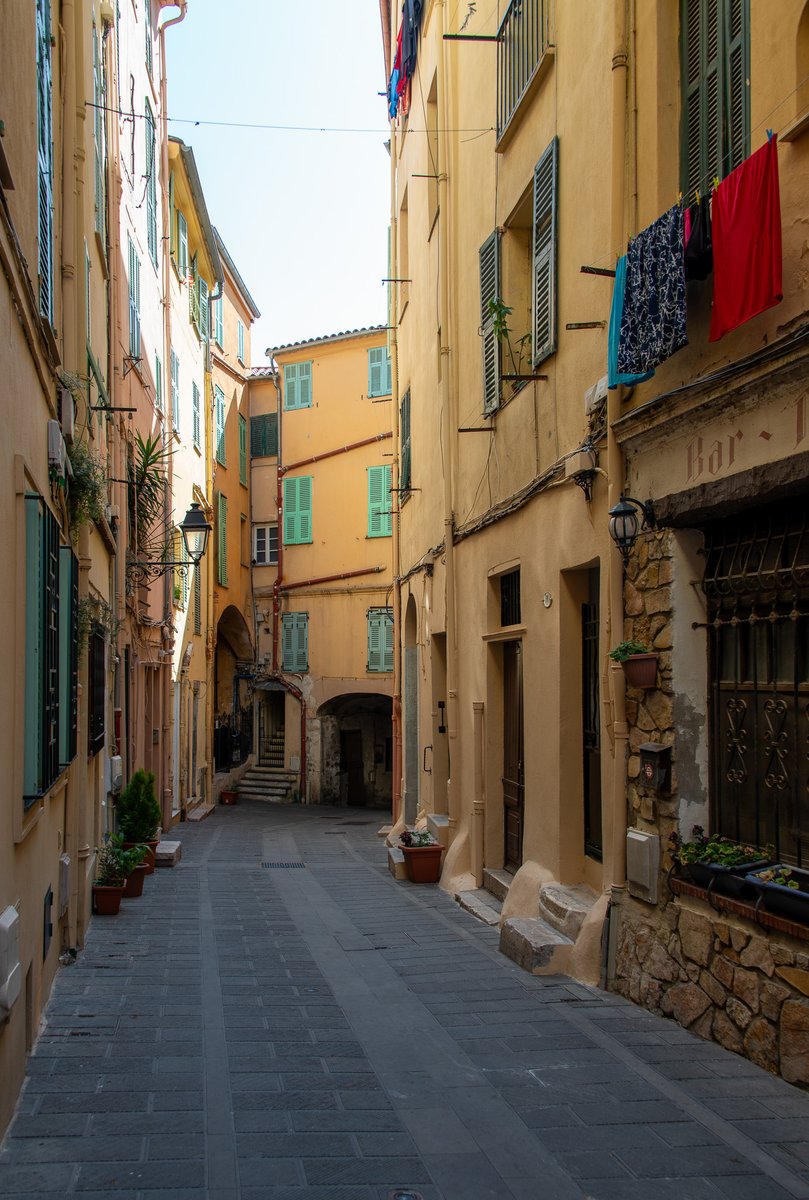 WellensRog's tweet image. #travel #MagnifiqueFrance #france #genieten #streetphotography #doucefrance #history Menton france