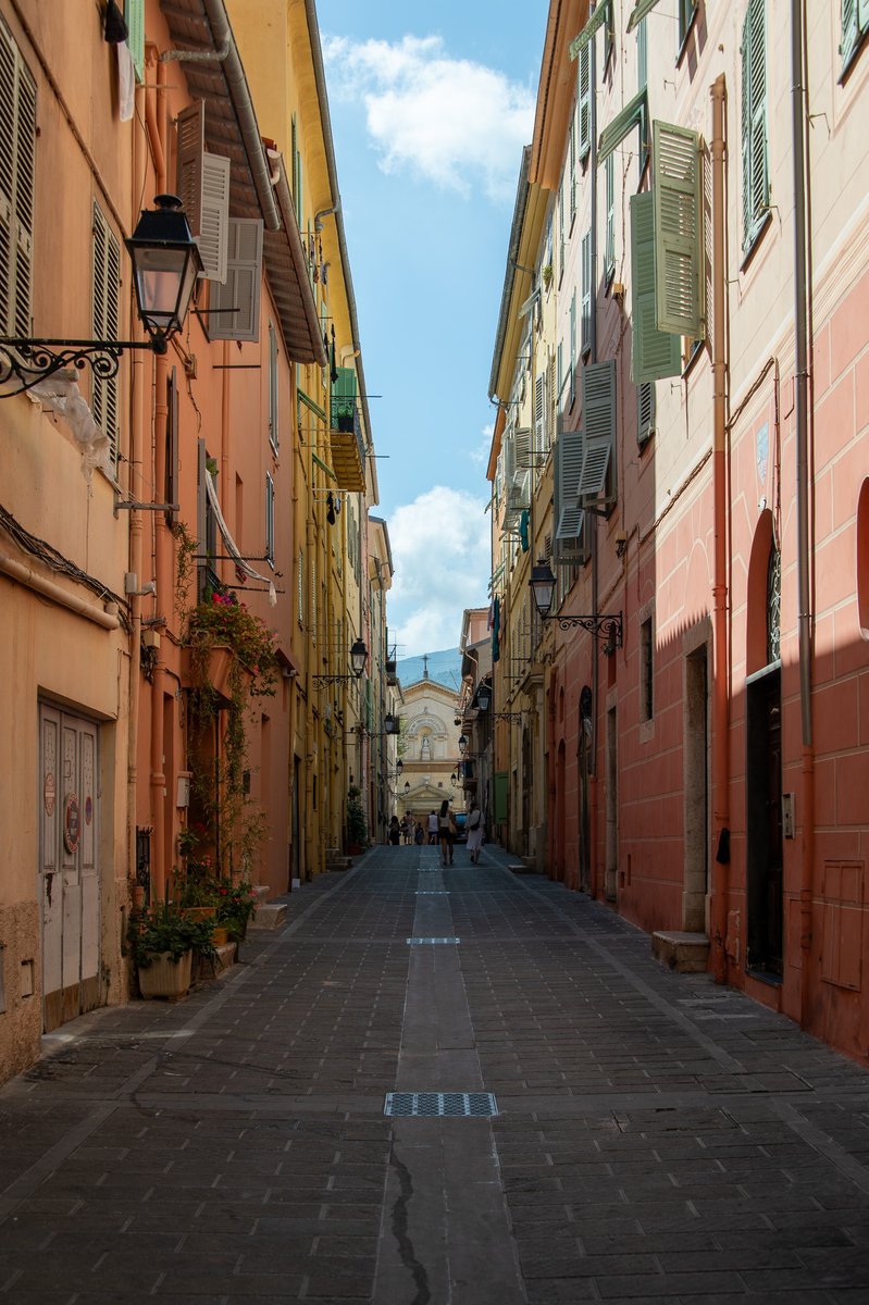 WellensRog's tweet image. #travel #MagnifiqueFrance #france #genieten #streetphotography #doucefrance #history Menton france