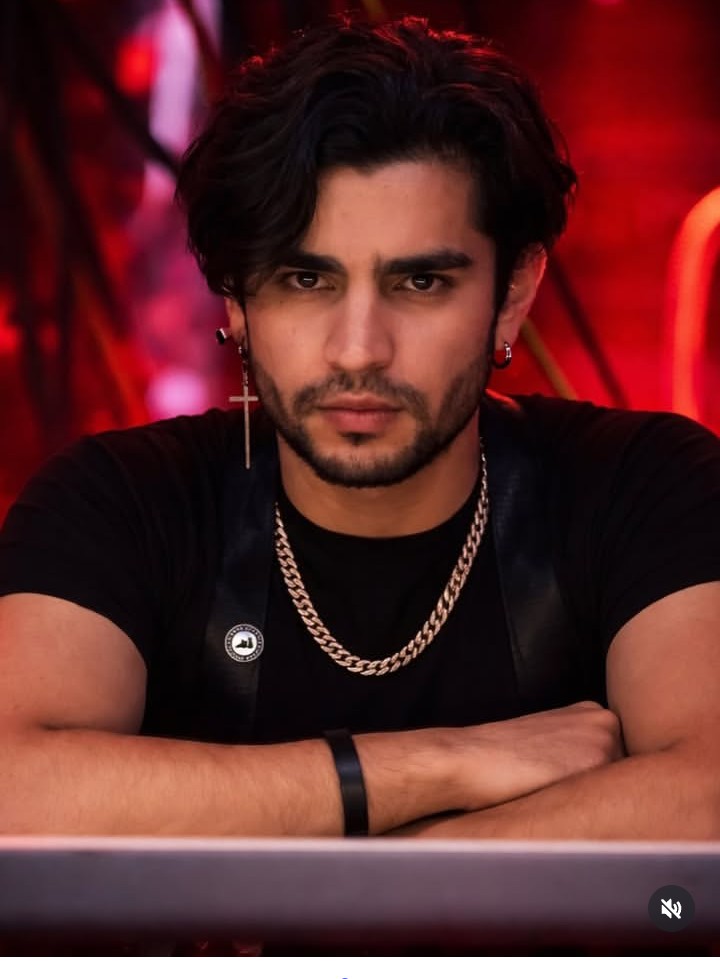 Naomy 🐍 😺😈☿️ tweet media