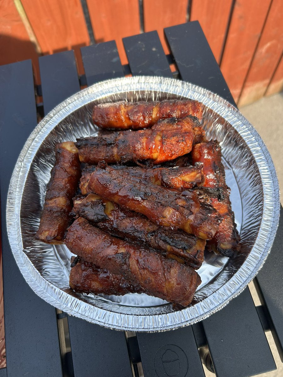 Suns out so <a href="/KamadoJoe/">Kamado Joe</a> is lit.

Did shotgun shells again.  Absolutely lovely.