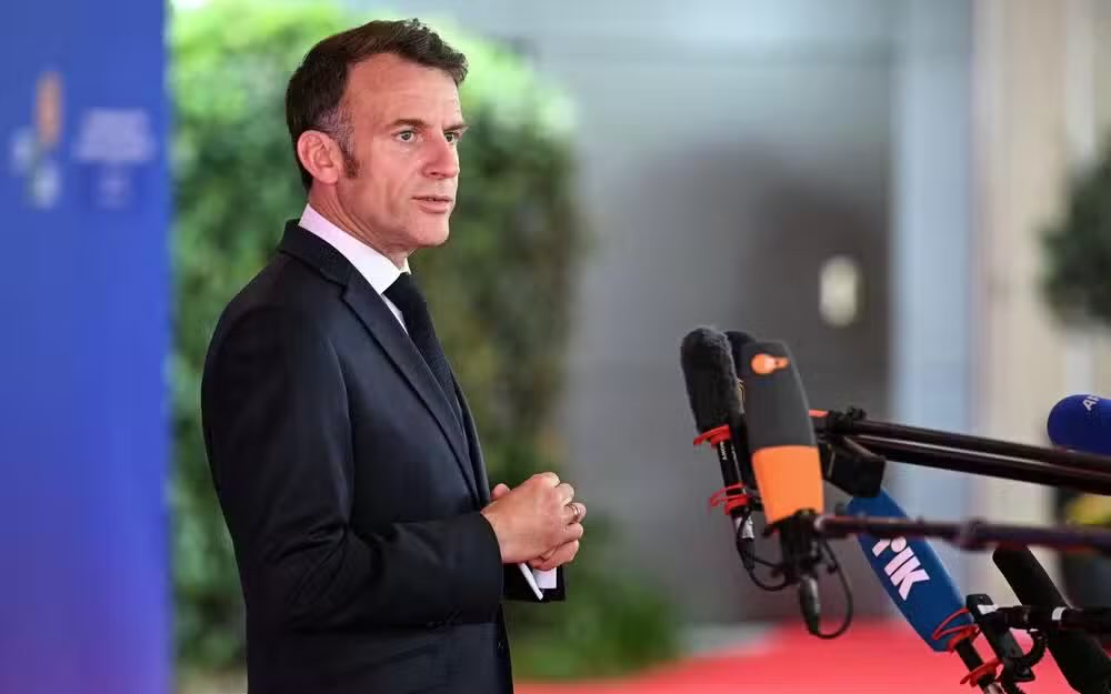 Emmanuel Macron en visite en Andorre, abordera la question de l’avortement, toujours interdit dans ce petit état des Pyrénées sudouest.fr/politique/emma…