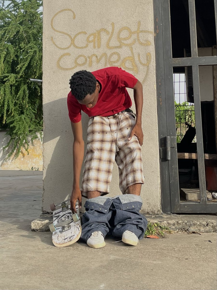 lady polygon tweet media