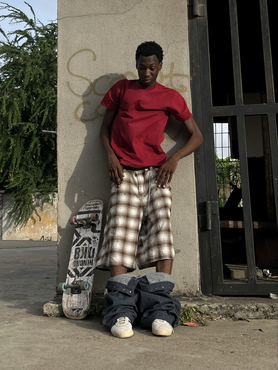 lady polygon tweet media