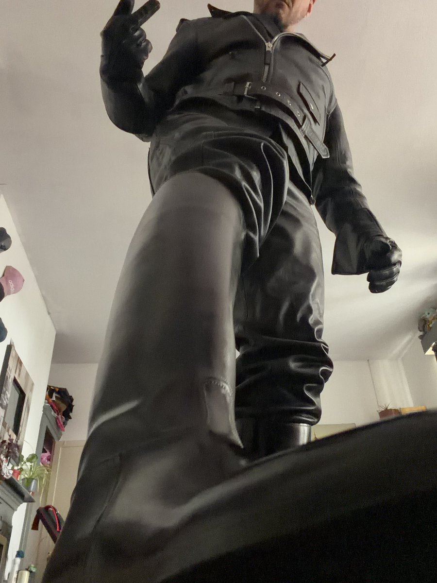 LeatherHayden's tweet photo. Get under these boots boy.

Sunday service in session 

Hit masters throne now. 

#cashmaster #cashfag #findom #paypig #walletdrain #cashdrain #leather #master #finsub #boots #dom #serve #send #leathermuscel #leatherman #leathergod #leathermaster https://t.co/vH6rro1mmV