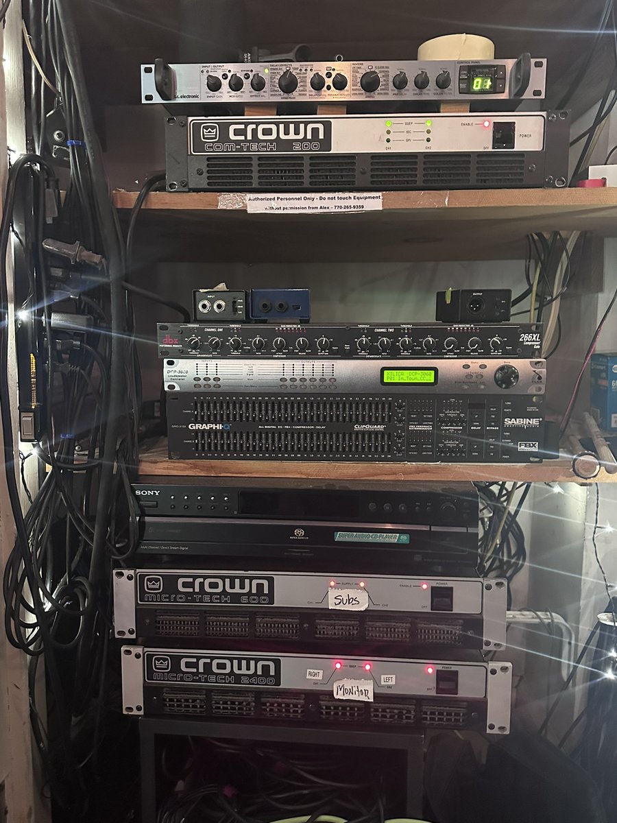 Timothy Snider tweet media