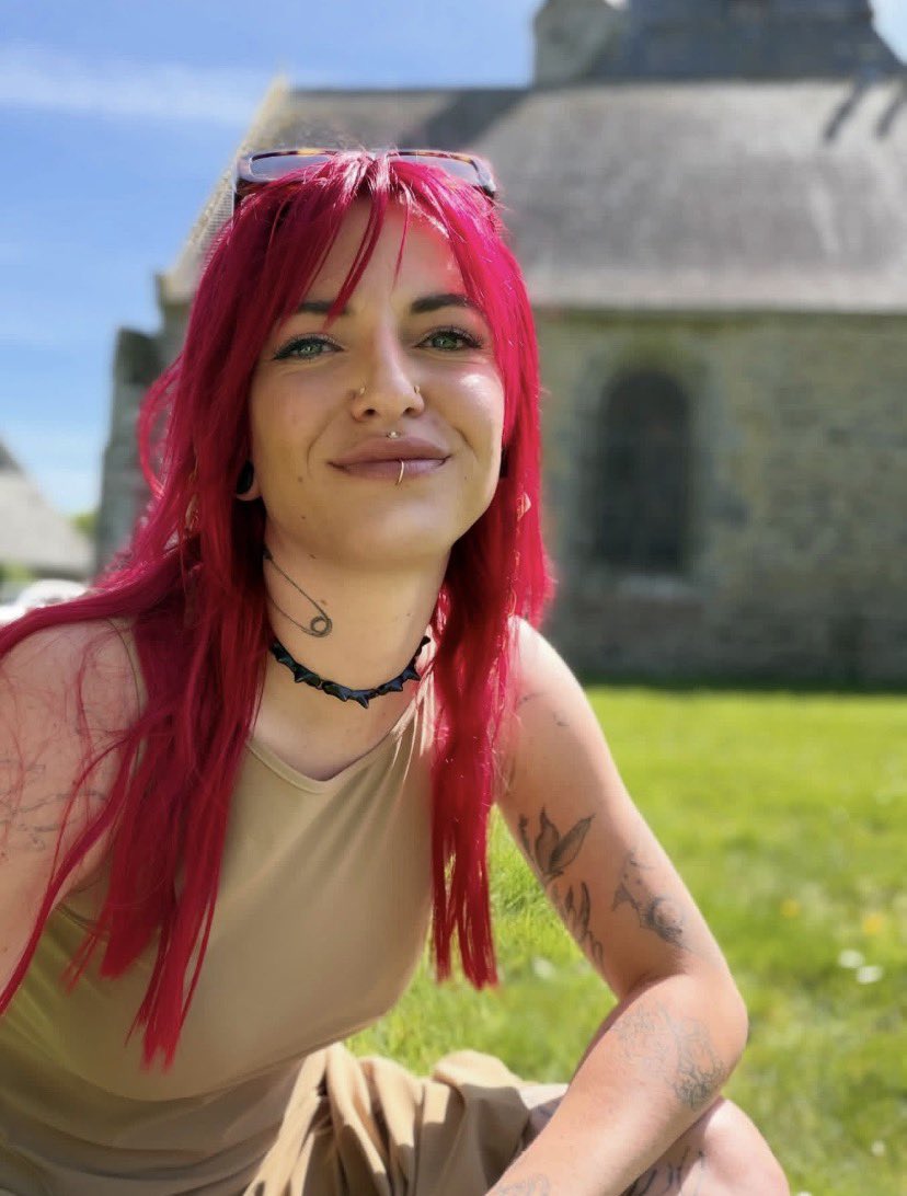 Adele 🍒 tweet media