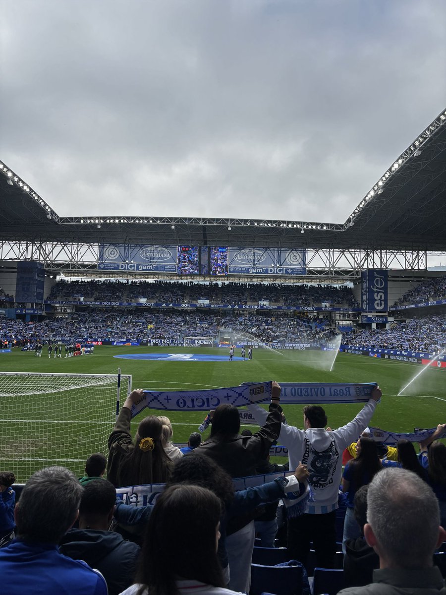 Paula_Peru's tweet photo. También hoy , del @RealOviedo 🩵😌 https://t.co/n2FiCHSZ3L