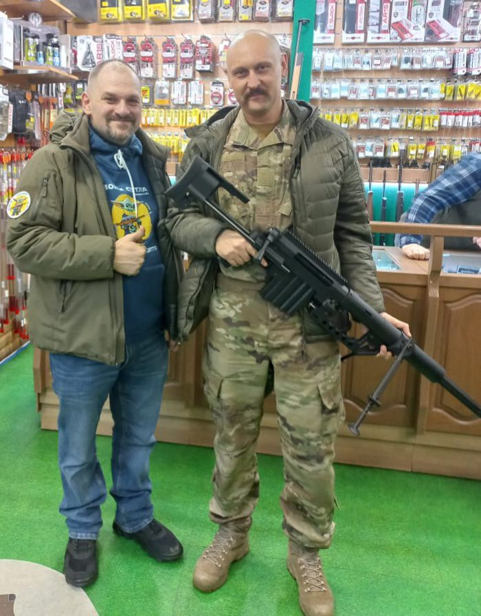 GrootCorine's tweet image. Dear Fellas ‼️ The legendary ✨Father of Snipers✨is celebrating his Birthday while helping RE-ARM groups URGENTLY leaving for #Sumy region, #Kupiansk, and #Zaporizhzhia direction

🆘 Please overload him with gifts today 🙏🙏🎁🥳🎂
