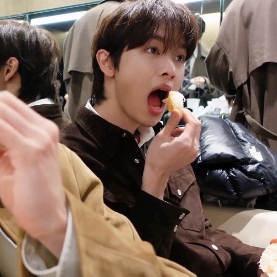 bokbak lee tweet media