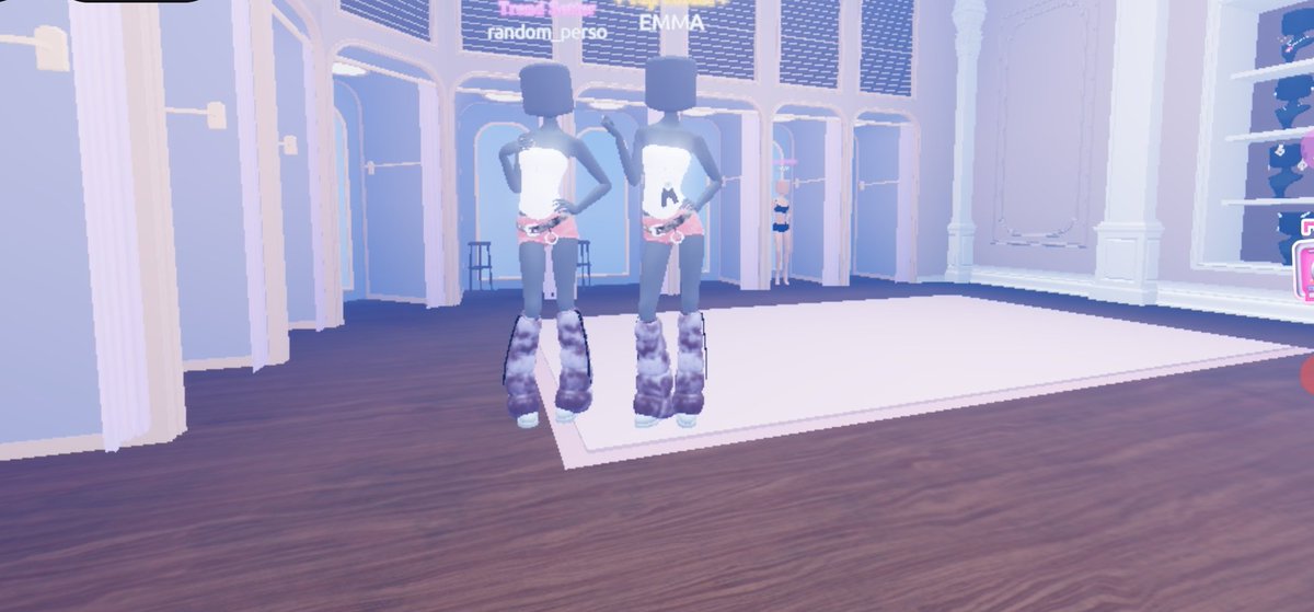 EMMA_rosie0's tweet image. The oufits comeing soon!!! 🎖️ Me and my duo together 
#duo #dti #katseye #dresstoimpress