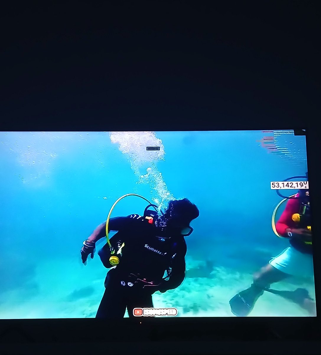 aniisss_21's tweet image. steaming under water is a crazy work actually 
#speed