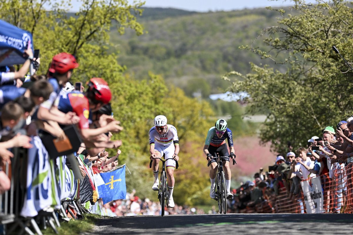 LiegeBastogneL's tweet photo. Royal battle 👑 https://t.co/i3ufQejtlM