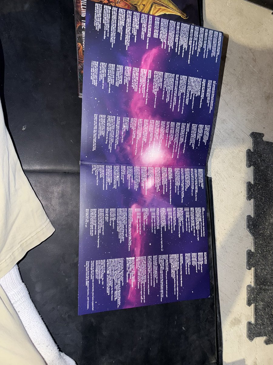 TommyGun717's tweet image. #Moon #Vinyls #Pink #Floyd #DIO #Def #Leppard
