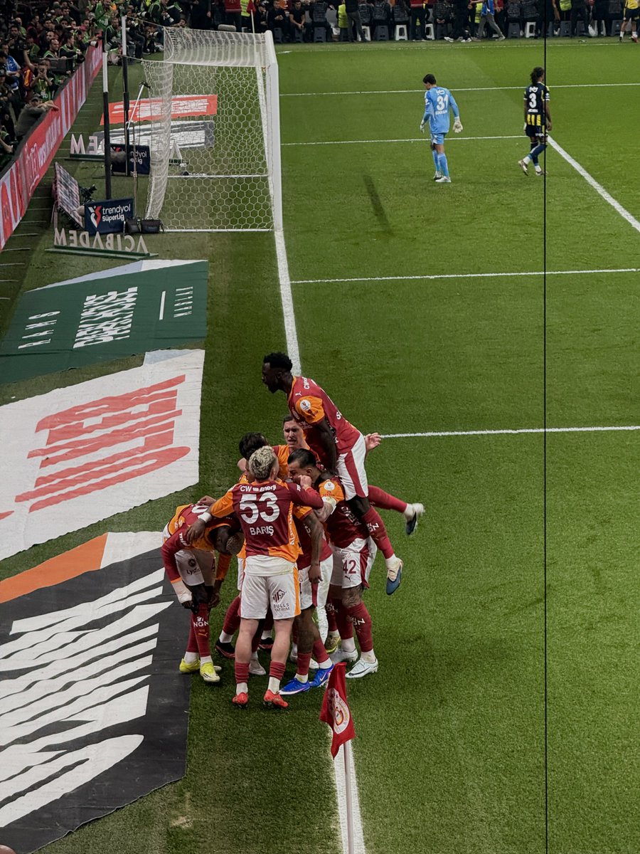 GALATASARAY'I DURDURAMAYACAKSINIZ!