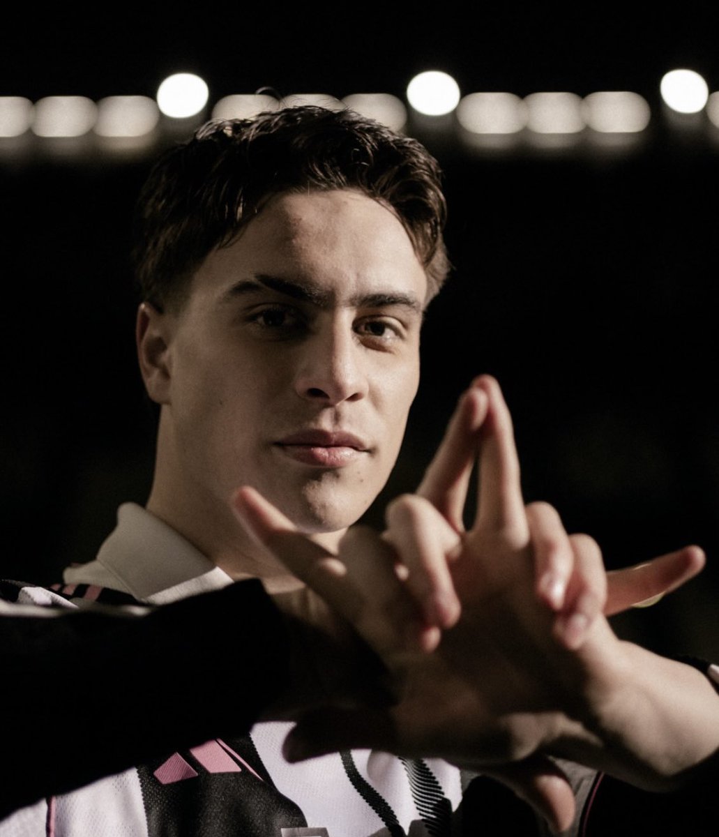 Juventus 4 Arab tweet media