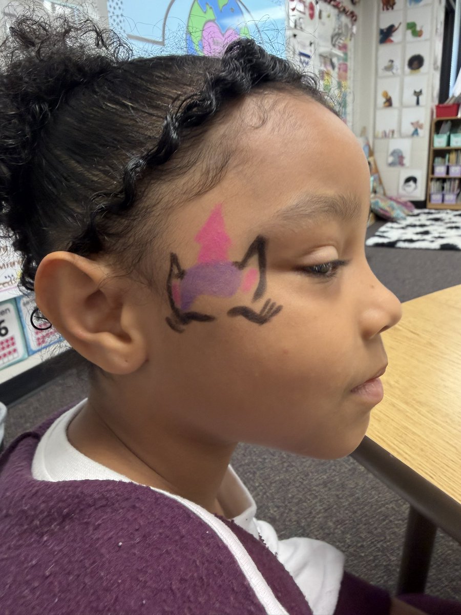 lwmslaing's tweet image. #ABCcountdown Letter F – Face Painting Day | Smiles were extra colorful for Face Painting Day! 🎨
Our little artists turned into butterflies, superheroes, and more—so much creativity in one room!#FacePaintingDay #CreativeExpression #KindergartenFun