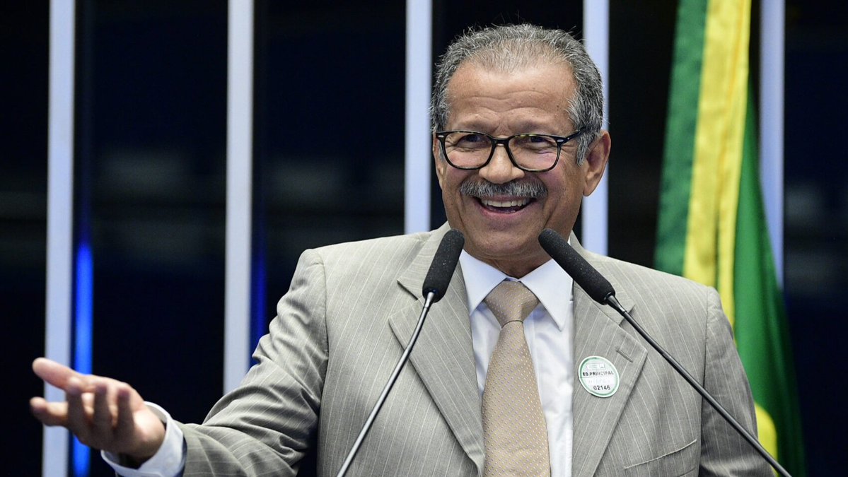 RT do Brasil tweet media