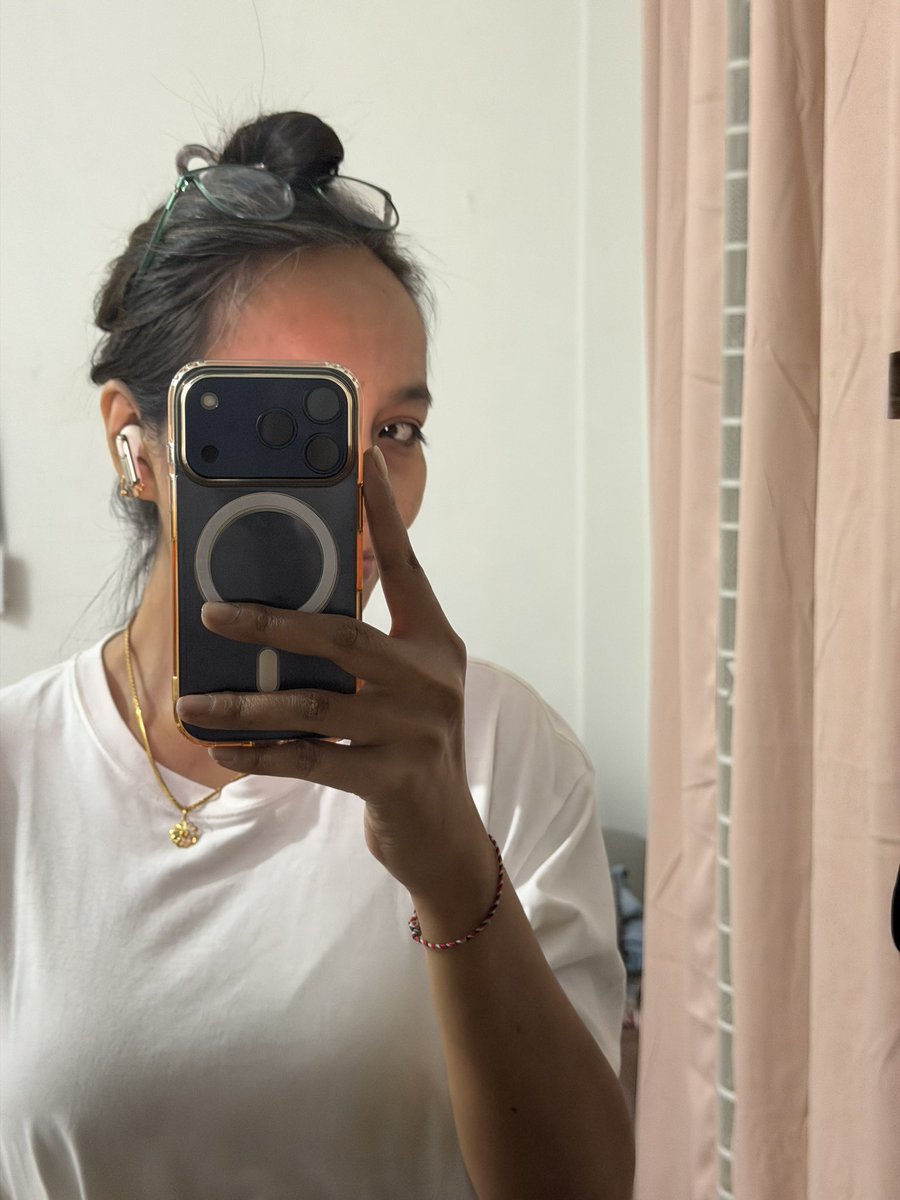 himadree's tweet image. Vanity matters! 
My Ocean! 😻
#WeekendQueen #SelfMade #PositiveVibesOnly