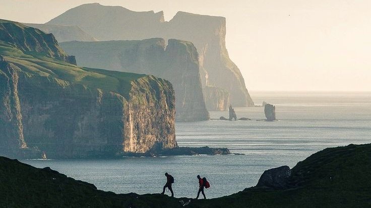 𝒍𝒖𝒏𝒂 tweet media