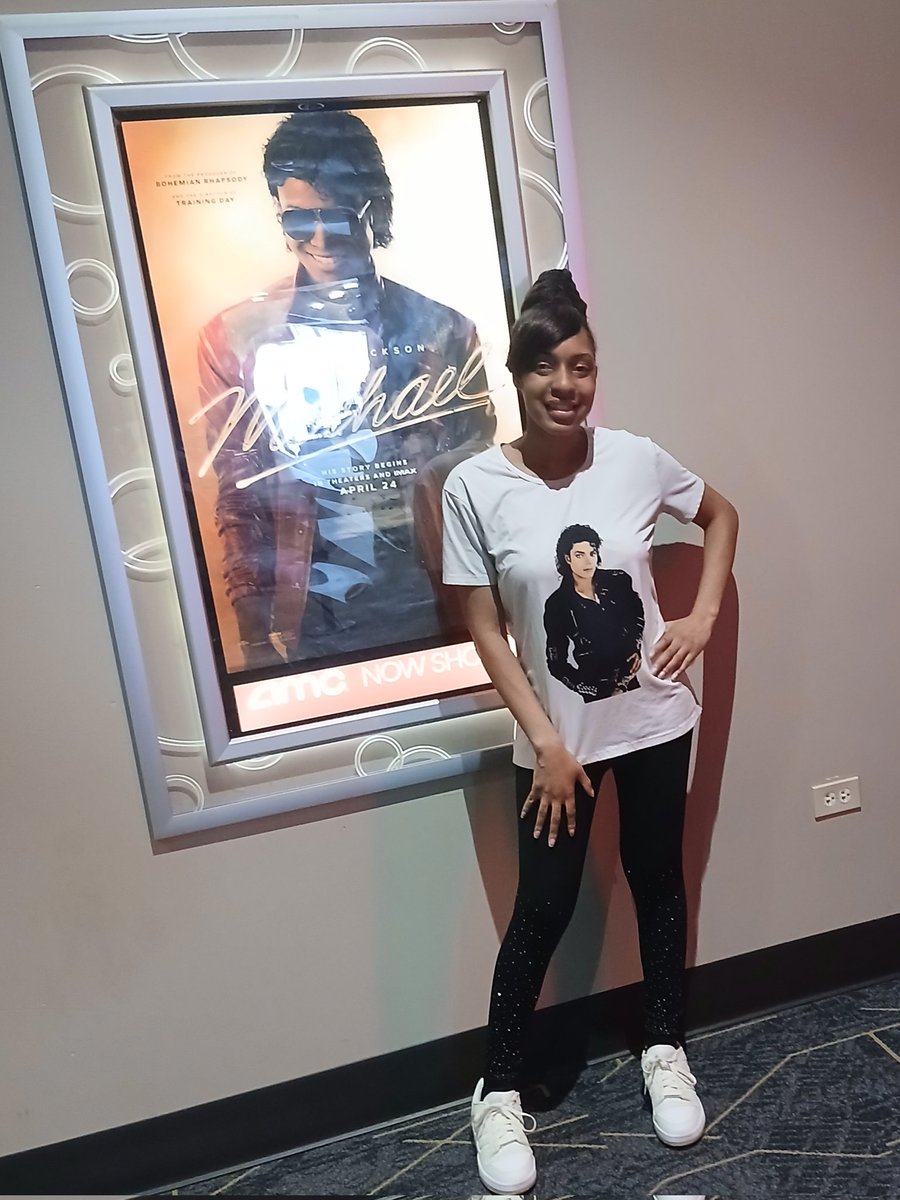 smithlashana01's tweet photo. I saw Michael π π³ Jaafar Jackson did an excellent job π I literally π felt his uncle's presence π³ through him you deserve π an Oscar @JaafarJackson #michaelmovie #jaafarjackson #historywasmade https://t.co/axEGjvhl2Z
