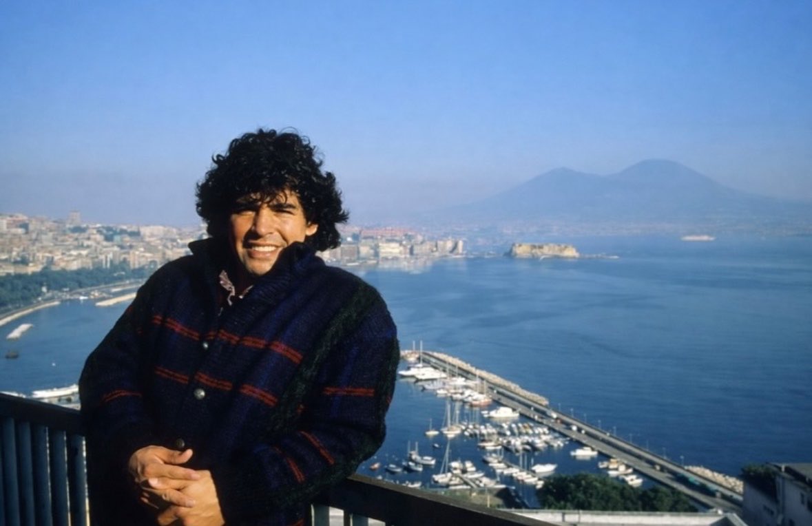 Cinismo e Napoletanità (Scudettato). tweet media