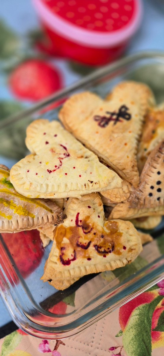Lesbian cookies at my lesbian picnic🧡🤍💗