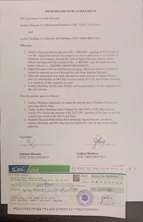 realrazidada's tweet photo. مشتری ہوشیار باش 
چوہدری سجاد صاحب اکثر سوشل میڈیا پر حب الوطنی کا چورن بیچتے پائے جاتے ہیں۔ جب تک ادارے پی ٹی آئی کے ساتھ تھے تو یہ سب سے بڑے یوتھڑ تھے، پھے اداروں کے کہنے پر پٹواری نما ہو گئے۔ امریکہ میں مفرور "چنگڑ جرنلسٹ یوتھڑوں" کے ساتھ مل کر نوجوانوں کو جرمنی میں داخلے کے نام پر بیوقوف بنانے اور ان سے لمبی رقوم اینٹھنا ان کا اصل کاروبار ہے۔ اپنے ذرائع استعمال کرکے ملک سے بیٹے سمیت فرار ہو چکے ہیں بیوی پاکستان میں ہی ہے جس کے اکاونٹ میں مبینہ فراڈ کی رقوم آتی ہیں۔ کبھی یہ باہر داخلہ کے نام پر کبھی دوائیوں فرنچائز کے نام پر فراڈ کرتا ہے اور یادش بخیر عسکری ادارے آرمی ویلفئر ٹرسٹ کے ساتھ بھی فراڈ کر چکا ہے۔