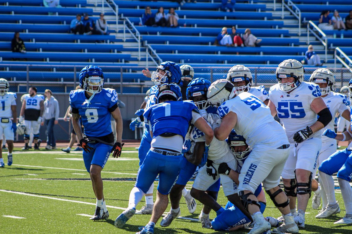 CSCwildcatsFB's tweet image. spring ballin’

#GoWild | #WhoWeAre | #BlueCollar