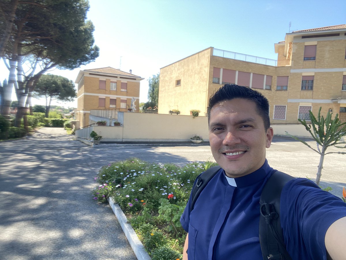 padrehermes's tweet photo. Dios todopoderoso y eterno, condúcenos a la asamblea gozosa del cielo, para que la debilidad del rebaño llegue hasta donde le ha precedido la fortaleza del Pastor… https://t.co/qA06WppJVD
