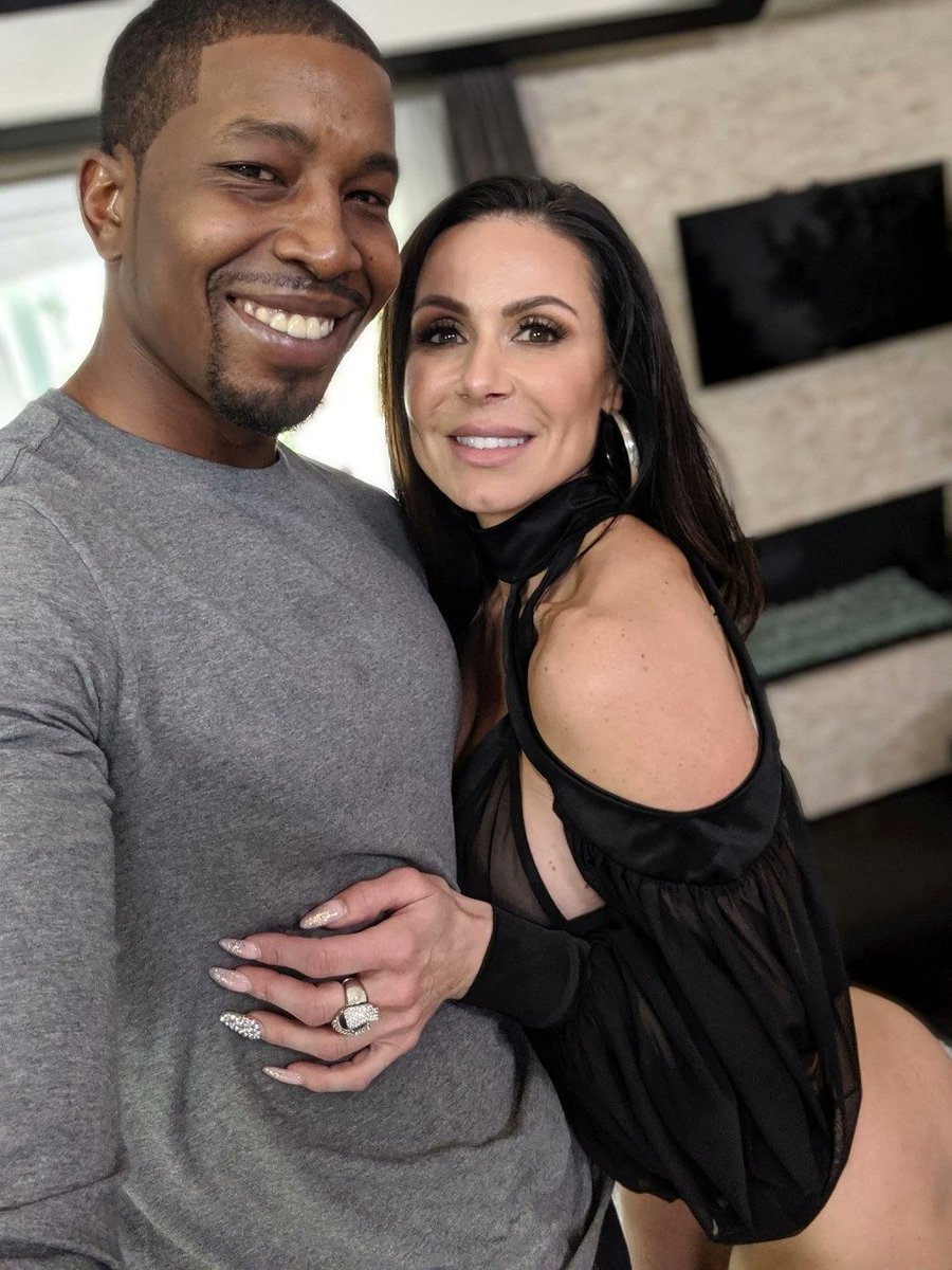 kendraonfire tweet media