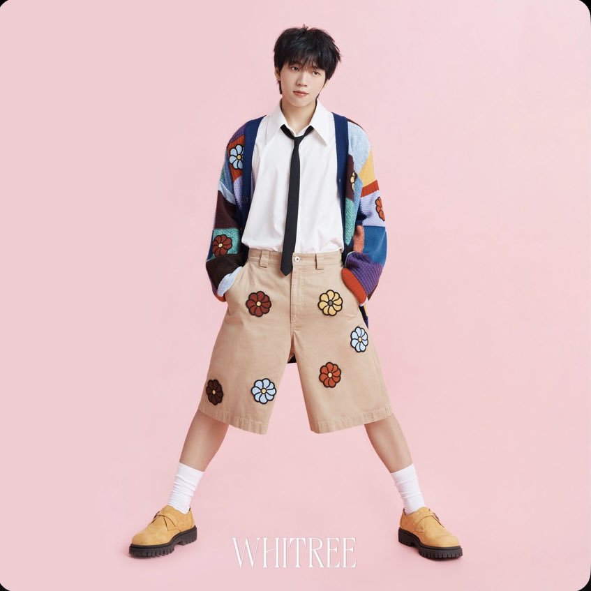 del🌱only우현 tweet media