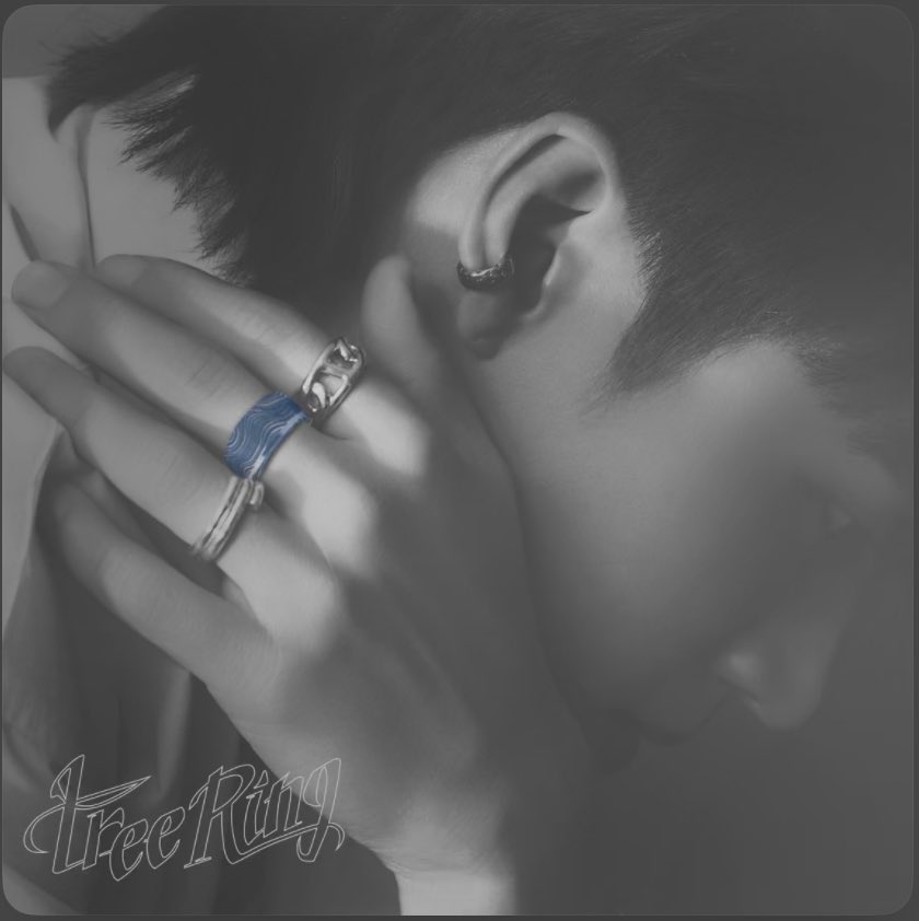 del🌱only우현 tweet media