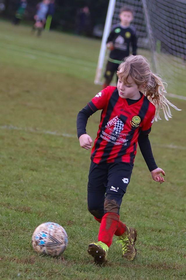 packer_nigel's tweet photo. 8 years ago Tegan joined @FcBlisworth under 7’s. Today was a fitting end to that time, going out with a league winners medal. I’m not going to miss running the line on cold Sunday mornings, but I will miss seeing her challenge herself in the boys league. https://t.co/cmSdyHGEIB
