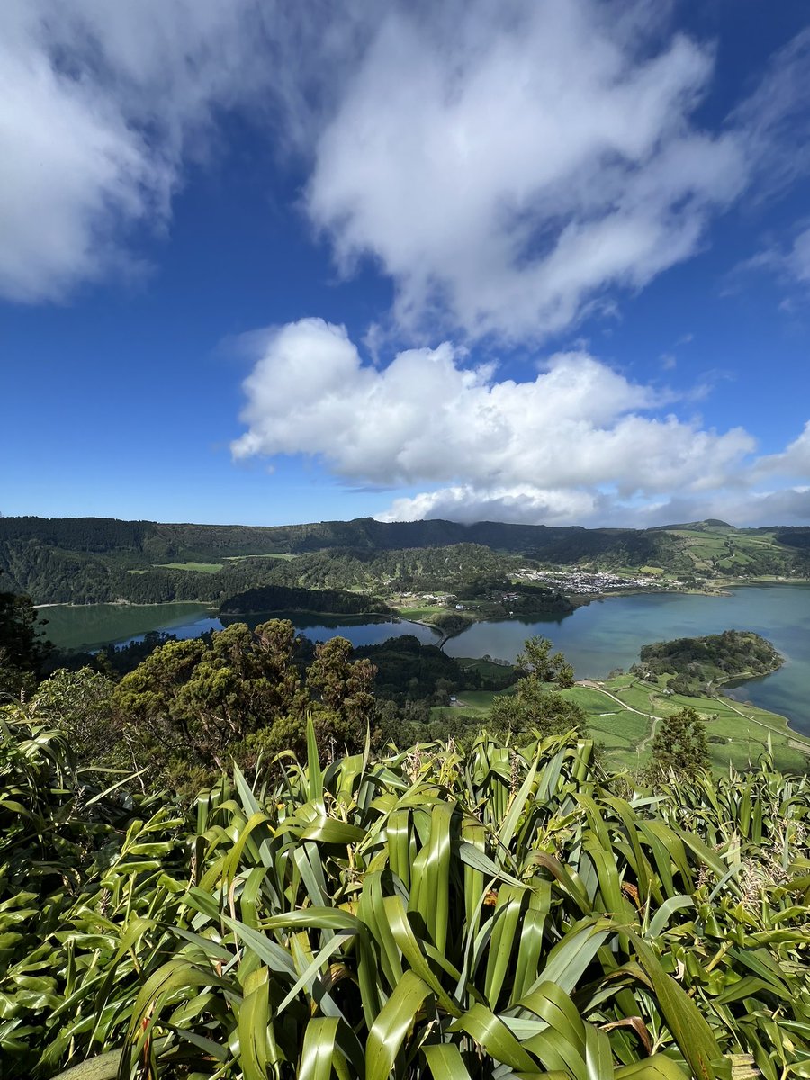 Exilecast's tweet photo. Açores is beautiful 💜 https://t.co/fBXHUauVT2
