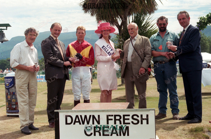 patcashhealy's tweet image. Killarney 18-July-1996  July Festival Day 4     @KillarneyRaces
#30yearsago   #archives   #fromthearchive   #memories   #HorseRacing   #HealyRacing   #ReelingInTheYears 
Colm's Rock and Charlie Swan win for owner R Finnegan and trainer Aidan O'Brien.
(c)healyracing.ie