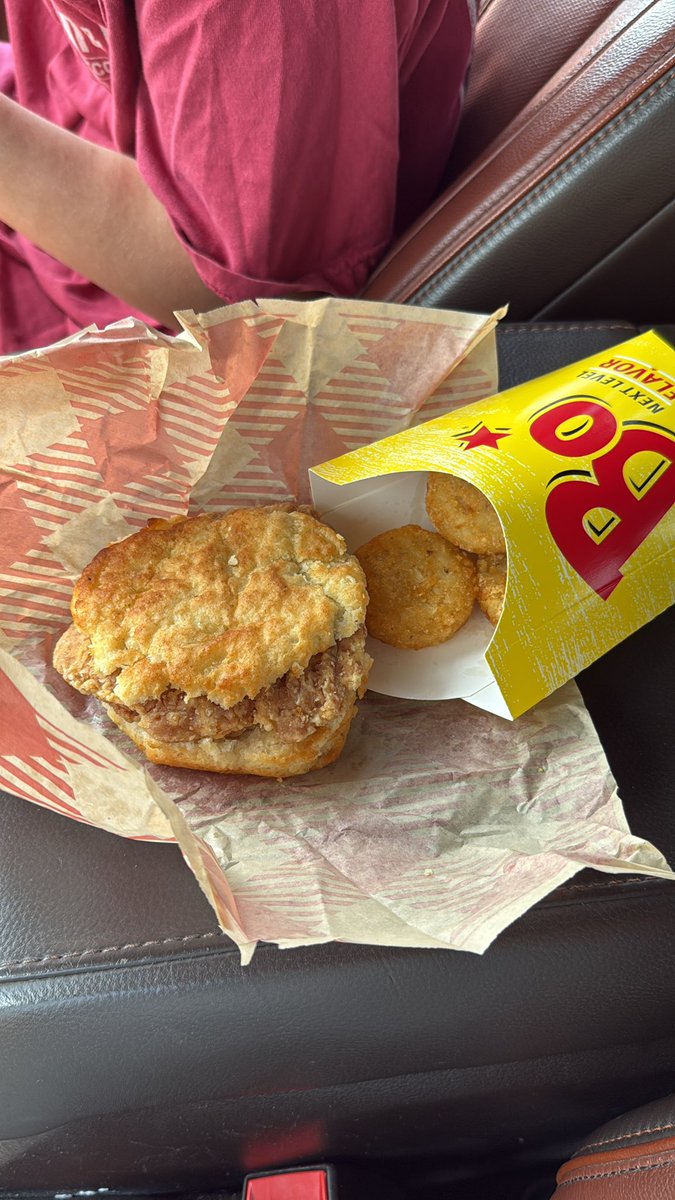 RustyShack9969's tweet photo. ITS BO TIME #BeevEatsFirst https://t.co/4AyNafBQQY